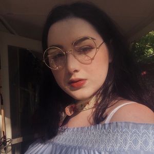 Meet your Posher, Skyla